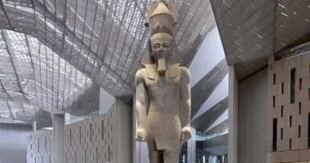 صحف فرنسا تحتفى بافتتاح المتحف المصرى الكبير: سيصبح أكثر الوجهات زيارة بالعالم صحف فرنسا تحتفى بافتتاح المتحف المصرى الكبير: سيصبح أكثر الوجهات زيارة بالعالم