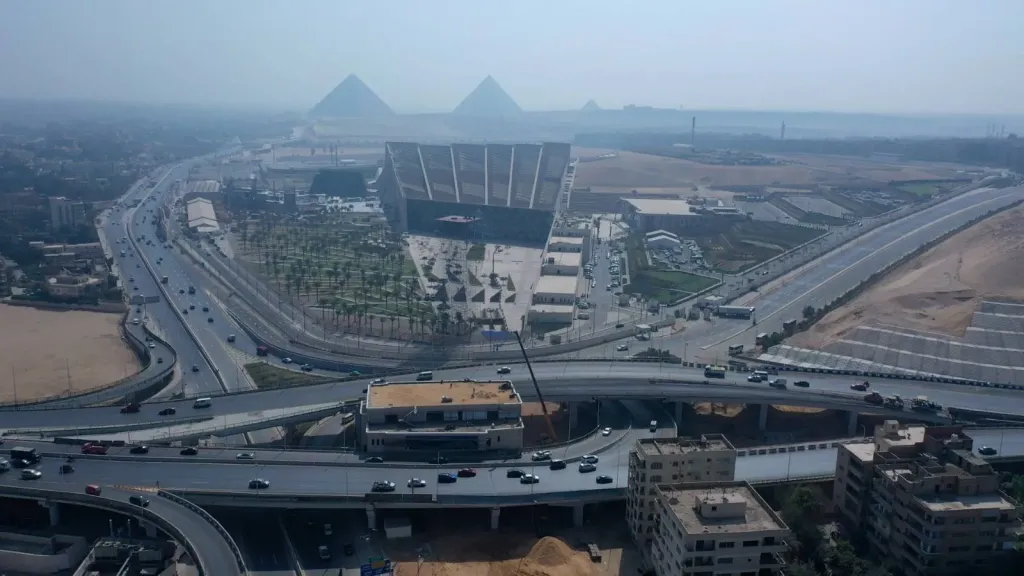 الداخلية: خطة لتأمين الوفود المشاركة في افتتاح المتحف المصري الكبير وانتشار الخدمات الأمنية