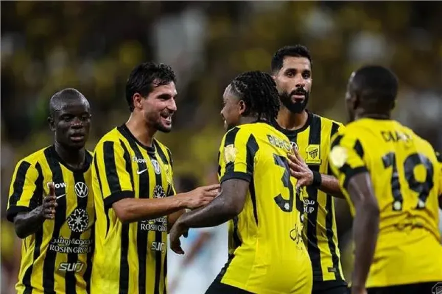 غياب بنزيما.. كونسيساو يعلن تشكيل اتحاد جدة أمام الخليج بالدوري السعودي