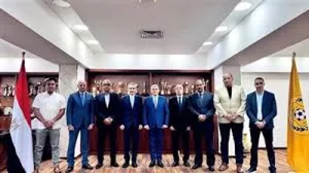 الإسماعيلية تستعد لبث حفل افتتاح المتحف المصري الكبير الإسماعيلية تستعد لبث حفل افتتاح المتحف المصري الكبير