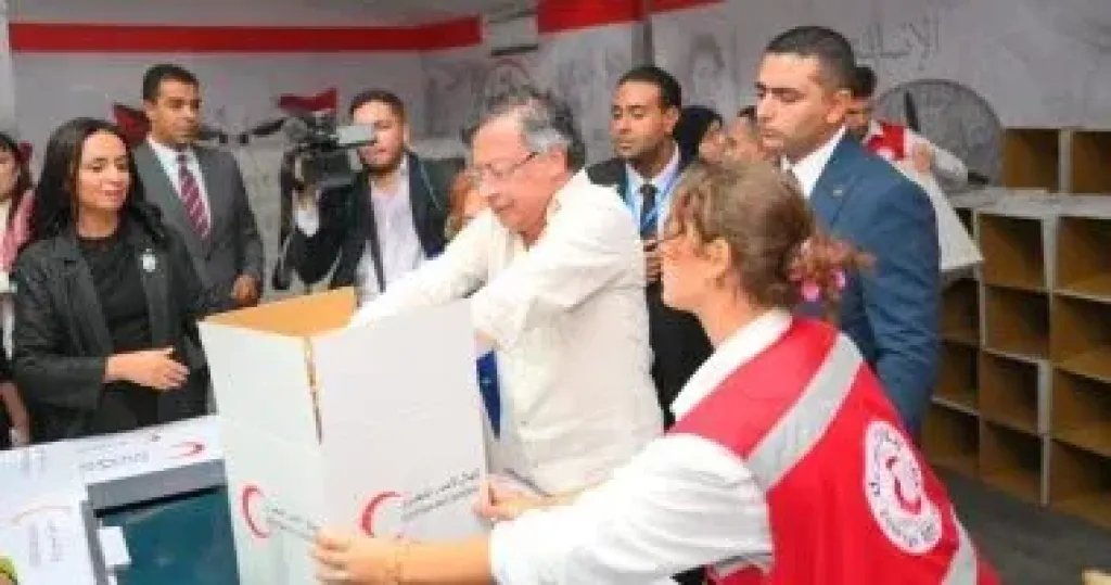 رئيس جمهورية كولومبيا يوجه رسالة دعم ويشارك فى تعبئة المساعدات المصرية لغزة