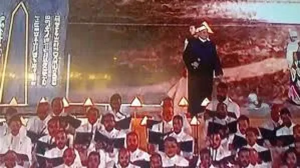 المبتهل إيهاب يونس يبدع في أنشودة دينية خلال افتتاح المتحف المصري الكبير