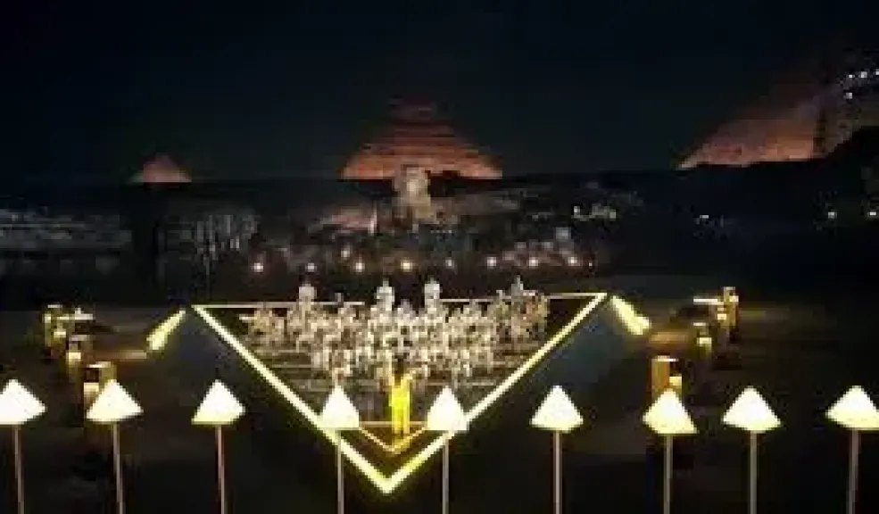 أسوشيتدبرس: عرض مذهل فى افتتاح المتحف المصرى الكبير..فيديو