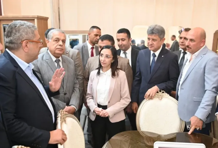 جاكلين تفتتح معرض دمياط للأثاث بنادي ألعاب دمنهور لتخفيف الأعباء عن المواطنين..صور