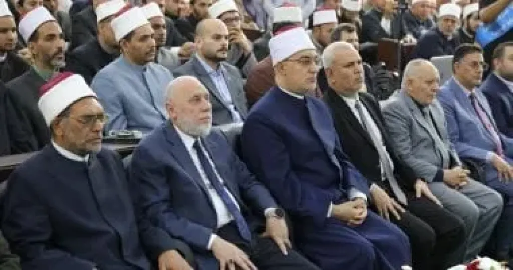 مفتى الجمهورية: الأديان في جوهرها لم تكن يومًا سببًا للفرقة بل عاملًا للوحدة