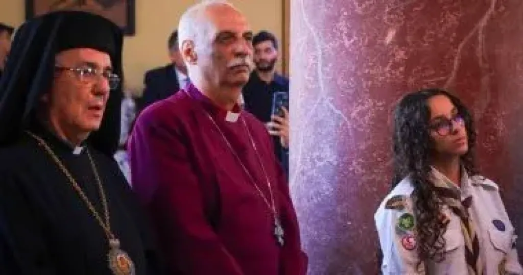 رئيس الأسقفية يهنئ الأرشمندريت ذمسكينوس بمنصبه الجديد