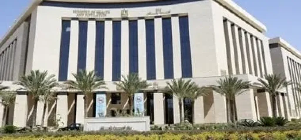 وزير الصحة: زيادة الاستثمار في البنية التحتية الصحية للصمود أمام تغيرات المناخ