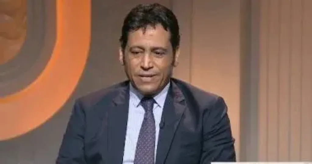 الطيب عباس يكشف لـ كلمة أخيرة قصة العرض المتحفى للمتحف المصرى الكبير