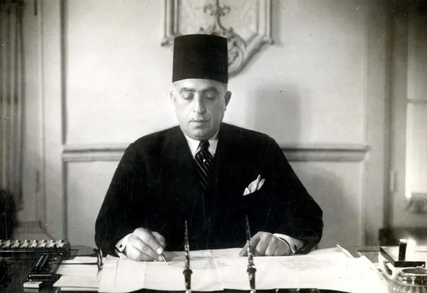 لقطات وصور لحسين سري باشا في ”ذاكرة مصر”