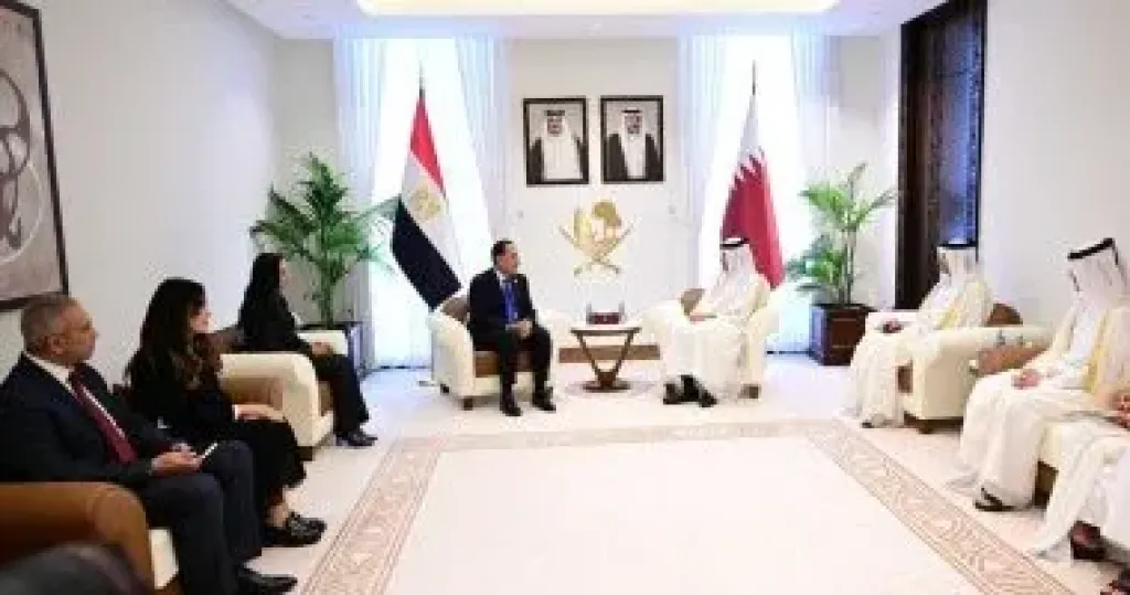 رئيس الوزراء يلتقى رابطة رجال الأعمال القطريين