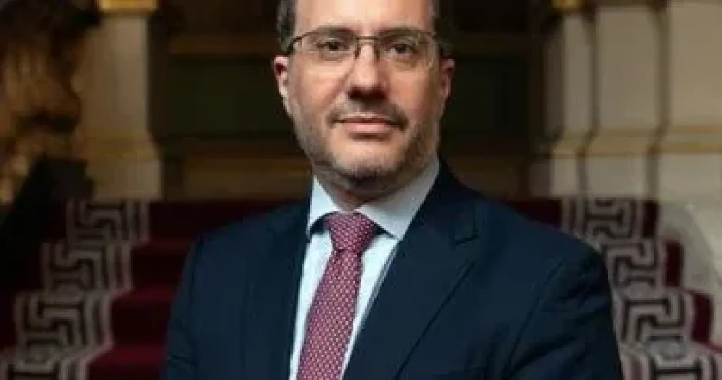 سفير بريطانيا: المتحف المصرى الكبير مؤسسة مذهلة وعالمية تليق بعجائب مصر