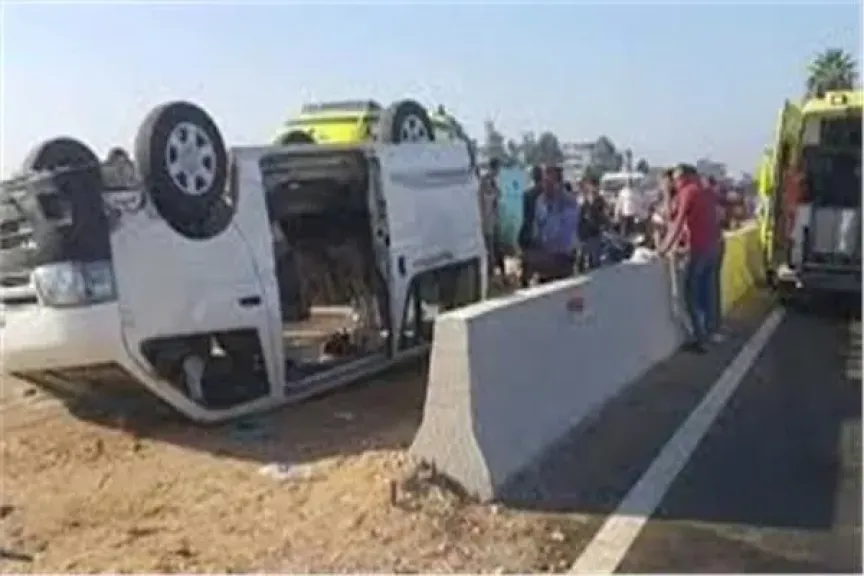 إصابة 5 أشخاص في تصادم ميكروباص ونقل بمحور المحمودية بالإسكندرية