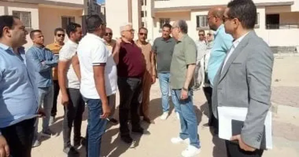 مسئولو الإسكان يزورون محافظة البحر الأحمر لتقديم الدعم الفنى ومتابعة المشروعات