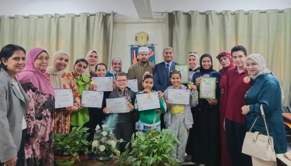 إدارة بندر كفر الدوار التعليمي تحصد المراكز الأولى فى مسابقة تحدى القراءة العربى.. صور