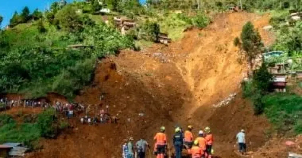 ارتفاع عدد قتلى الانهيار الأرضى فى كينيا إلى 26 شخصا و25 مفقودا