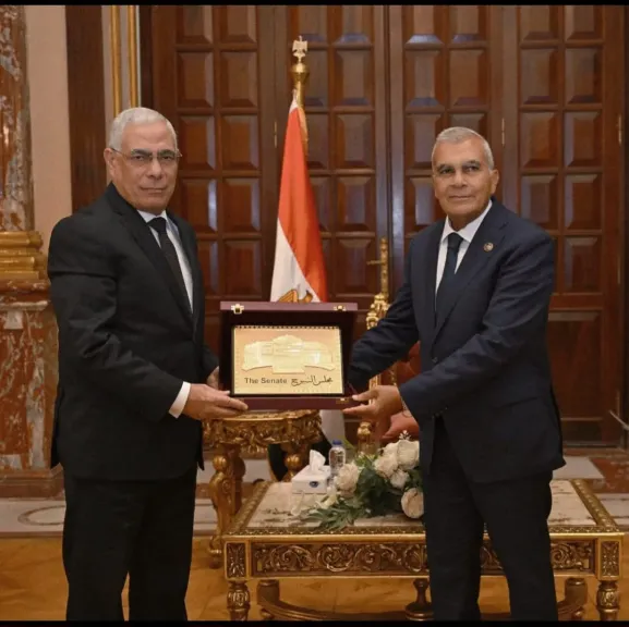 النائب العام يهنئ رئيس الشيوخ بانتخابه ويؤكد دعم التعاون المؤسسي