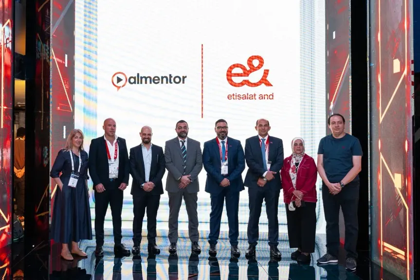 إي آند مصر توقع شراكة حصرية مع منصة المنتور لتقديم تجربة تعليمية رقمية غير مسبوقة لعملائها المميزين