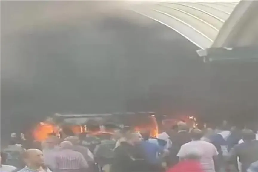 السيطرة على حريق بميكروباص في الموقف الجديد بالإسكندرية