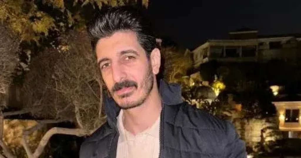 أيفون ذهب وسيارة وساعة بفصوص ألماس.. نظر تجديد حبس شاكر محظور غدا