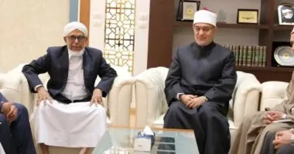 مفتى الجمهورية يستقبل نائب رئيس جامعة دار الهدى الإسلامية بالهند