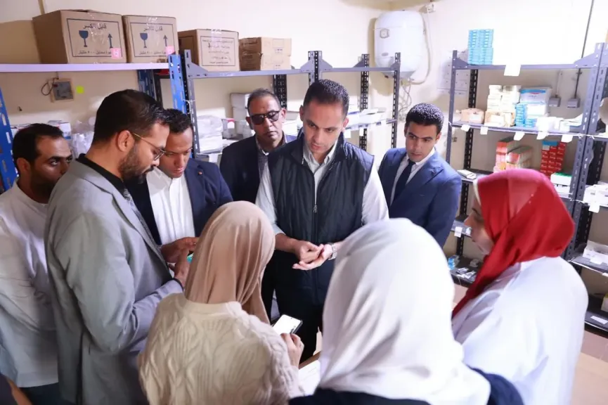 نائب وزير الصحة يتفقد مستشفى الحمام المركزي بمطروح للاطمئنان على جودة الخدمات الطبية المقدمة للمواطنين