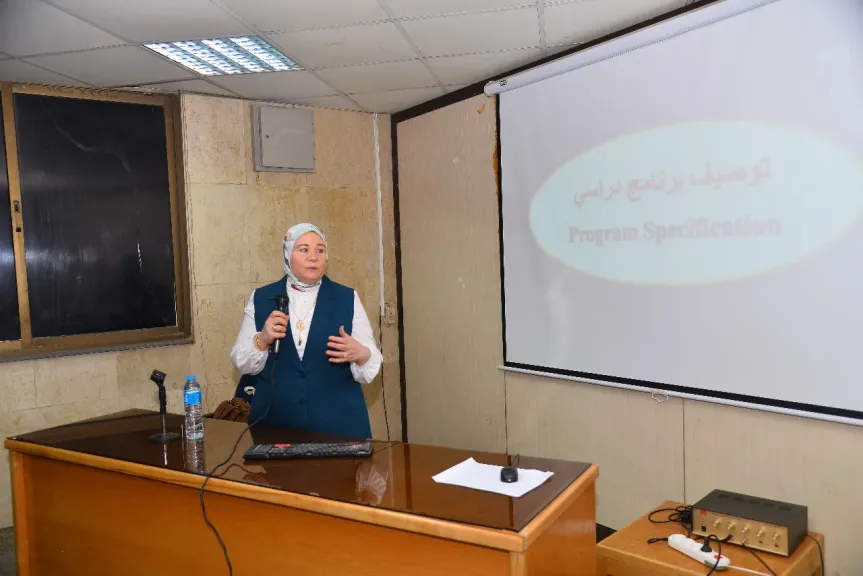دورة تدريبية ينظمها مركز ضمان الجودة جامعة أسيوط