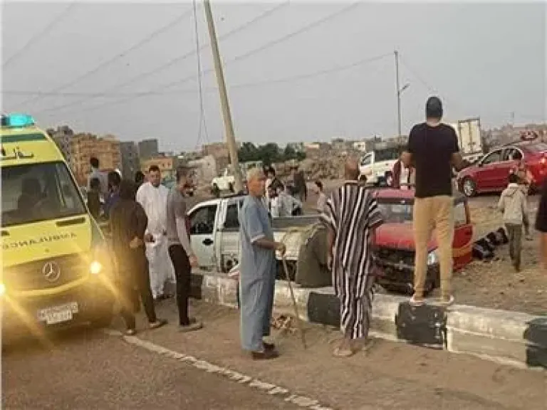 بالأسماء.. إصابة 31 عاملاً زراعيًا في حادث تصادم بكفر الشيخ