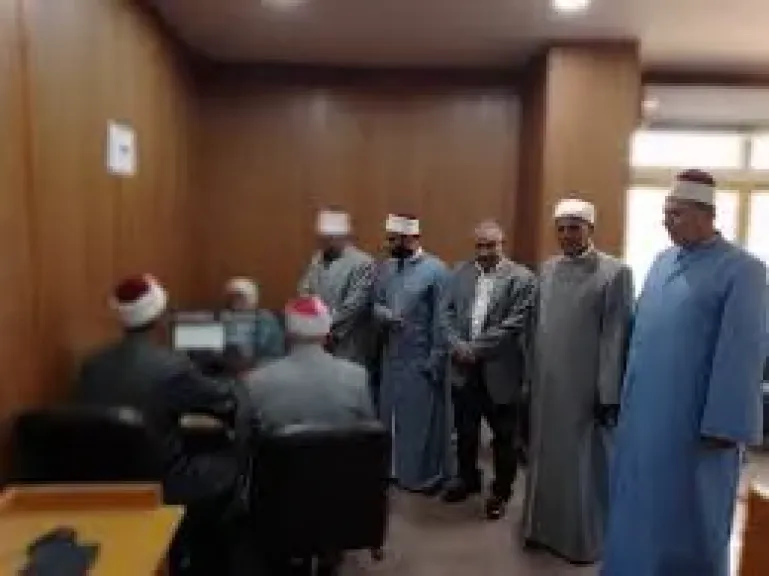 رئيس منطقة الإسماعيلية وموفدا قطاع المعاهد يتابعان فعاليات مسابقة شيخ الأزهر لحفظ القرآن