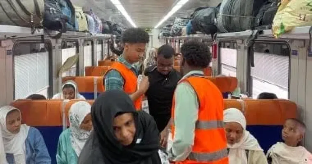 السكة الحديد تسيّر الرحلة الـ31 ضمن مشروع ”العودة الطوعية” للأشقاء السودانيين