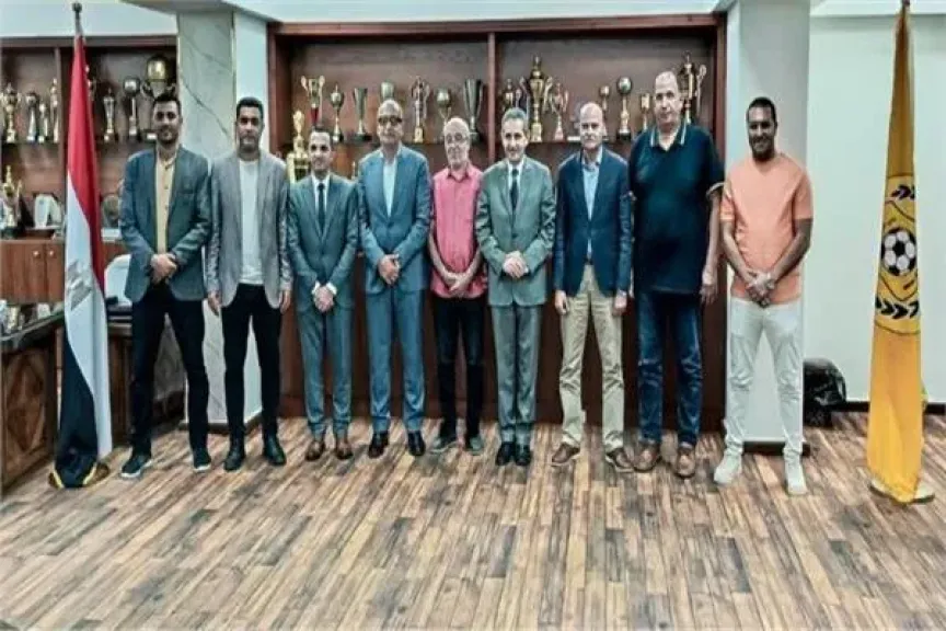 رسميا.. تسليم النادي الإسماعيلي لمجلس الإدارة الجديدة برئاسة ”رحمي”