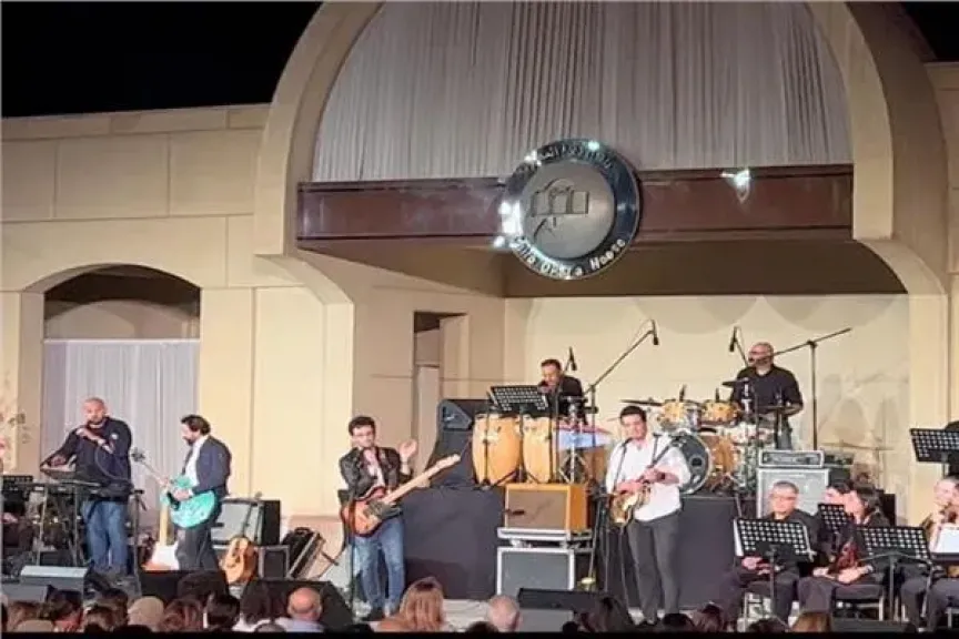 جلاس أونيون يستعيد ذكريات البيتلز بالأوبرا