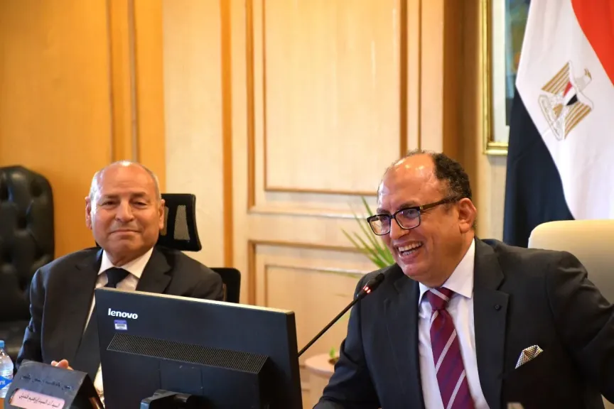 محافظ القاهرة ورئيس جامعة حلوان