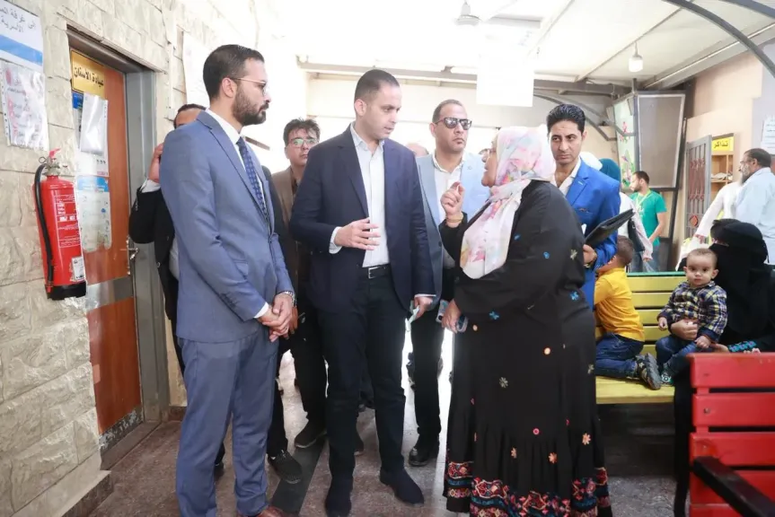 نائب وزير الصحة يتفقد مستشفيات مطروح ويوجه بتسريع تشغيل «الصدر» و«الحميات»