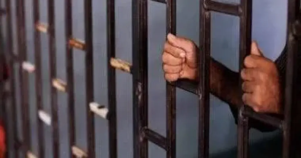 السجن سنة لعامل فى قطر بتهمة حيازة المخدرات