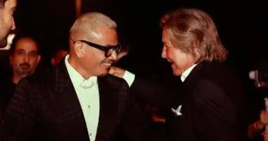 عمرو دياب يلتقى محمد حديد والد بيلا وجيجي حديد.. اعرف الحكاية