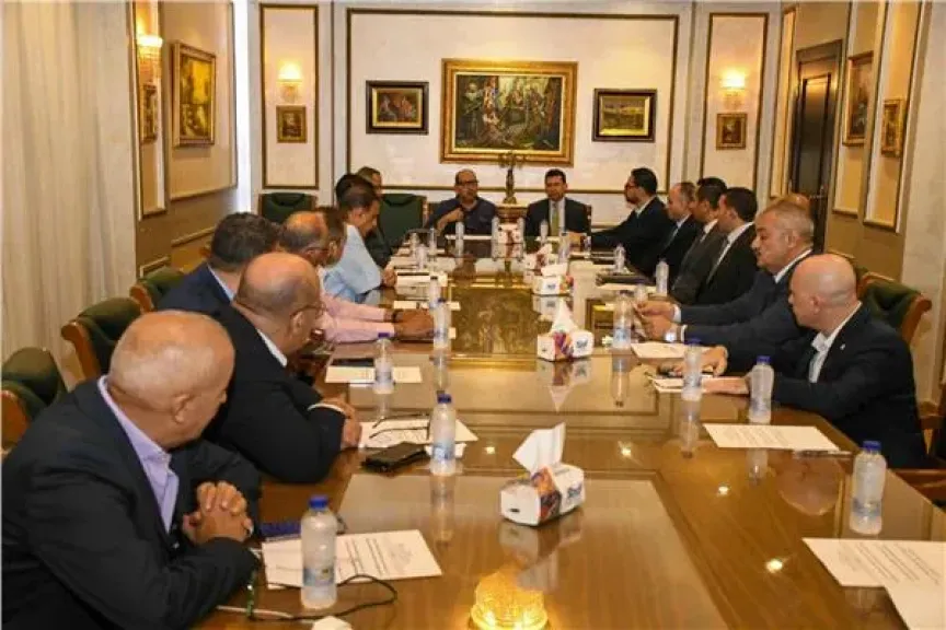 تشكيل وفد قانوني من وزارة الرياضة والأولمبية لتفسير القانون الجديد للاتحادات