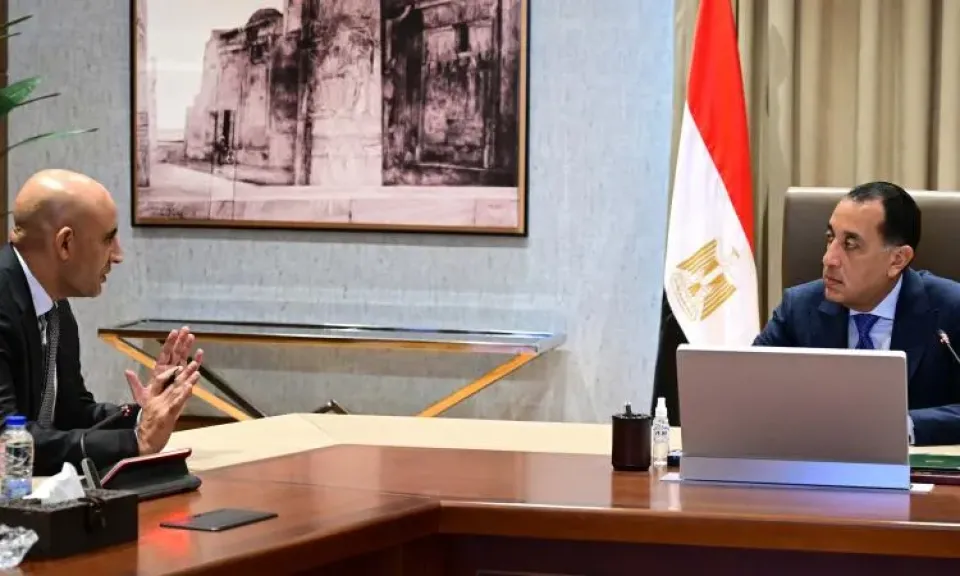 رئيس الوزراء يلتقي وزير التعليم لاستعراض عددٍ من ملفات عمل الوزارة