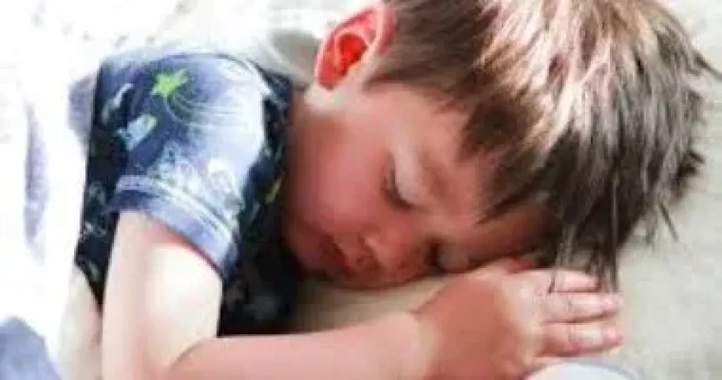 علامات تدل على إصابة طفلك بالجفاف