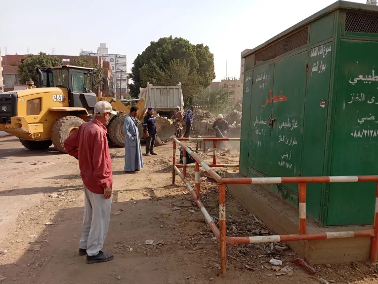 محافظ أسيوط يوجه بتكثيف حملات النظافة ورفع المخلفات بمركز القوصية