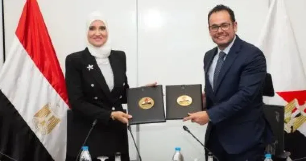 توقيع بروتوكول تعاون بين معلومات الوزراء ومعهد بحوث الإلكترونيات لدعم البحث العلمي