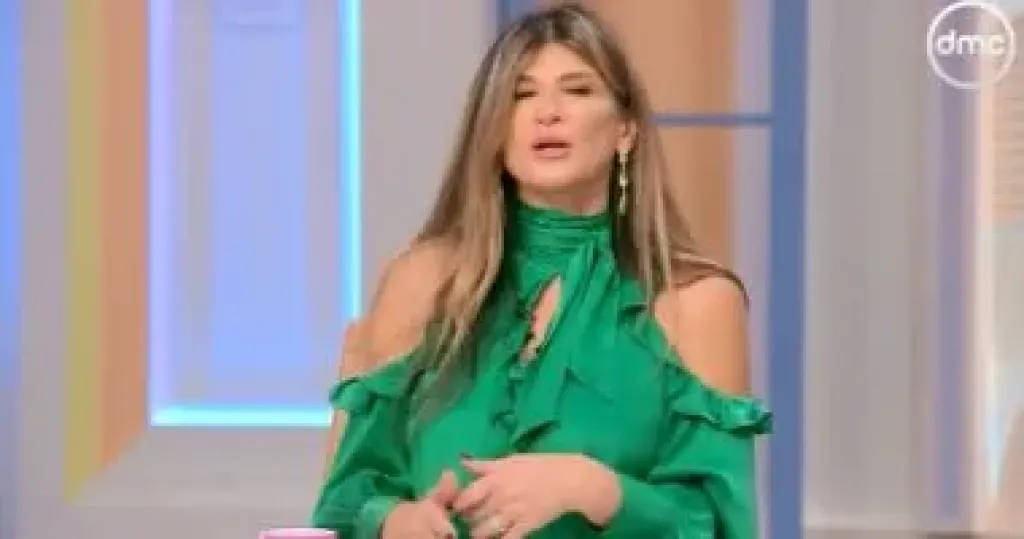 نهى عبد العزيز بـ ست ستات: عبد الحليم حافظ غنى على السطح بأفراح زمان