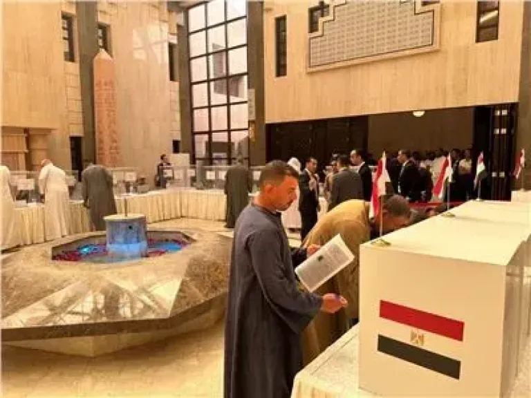 لليوم الثاني .. سفير مصر بالإمارات يستعرض سير انتخابات النواب بالخارج