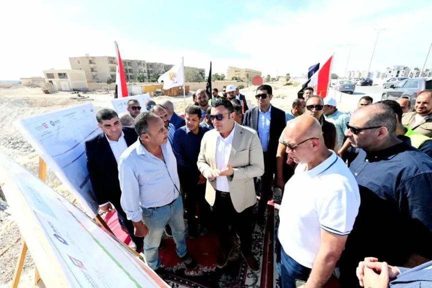 وزير الإسكان يتفقد مشروعي M8 by the lake وبوغاز توصيل المياه لبحيرة ”نيو مارينا”