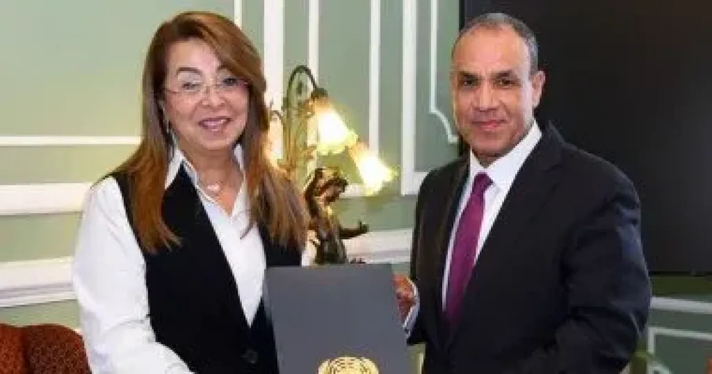 وزير الخارجية يستقبل مديرة مكتب الأمم المتحدة المعني بالمخدرات والجريمة فى فيينا