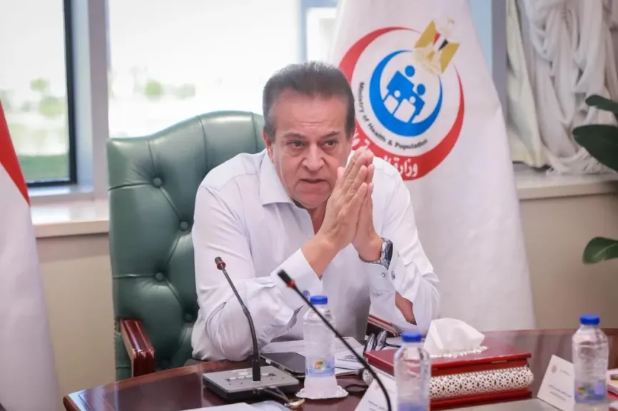 وزير الصحة يترأس اجتماعاً لتطوير خدمات العلاج الطبيعي ومعامل التحاليل بمستشفيات القطاع العلاجي|صور