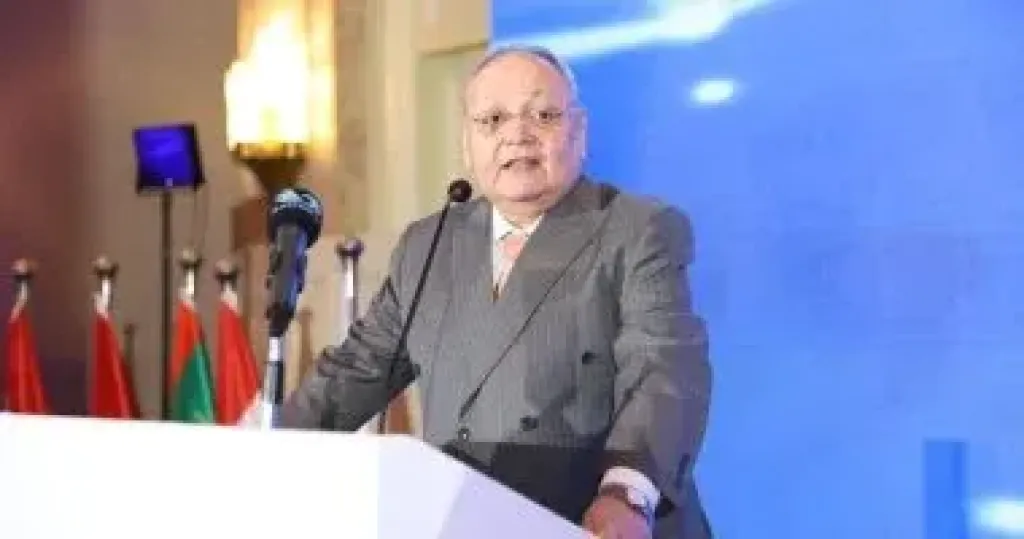 رئيس مجلس الدولة: القيادة السياسية تحرص على أهمية تبادل الأفكار بين القضاة الإداريين العرب