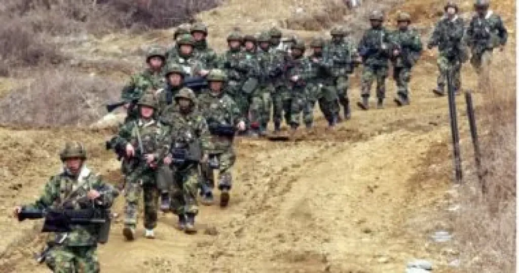 كوريا الجنوبية تدين اختبار كوريا الشمالية لصاروخ باليستى