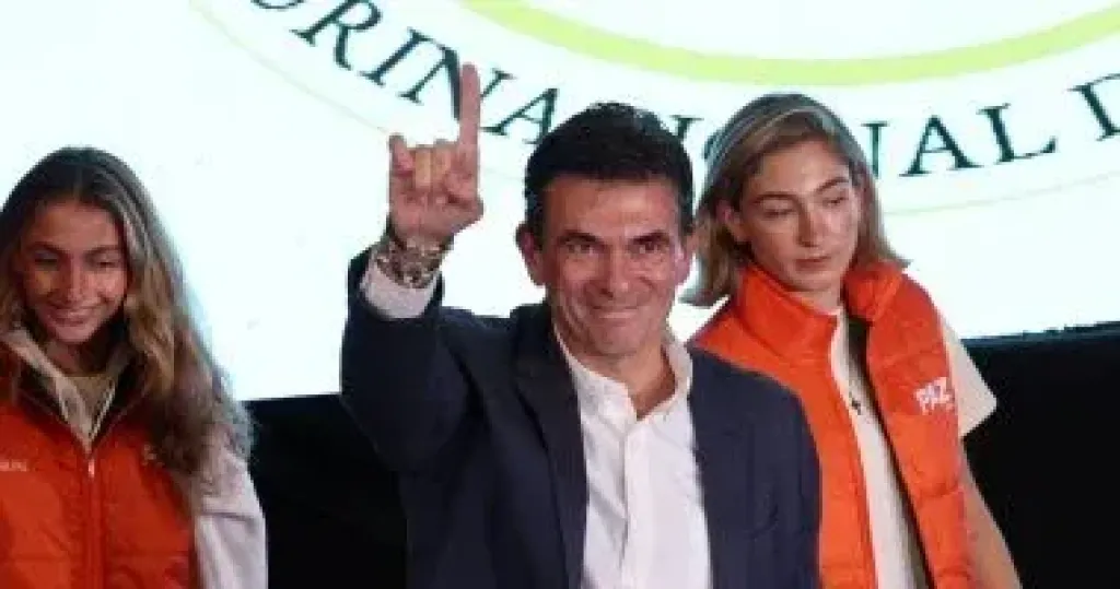 رئيس بوليفيا الجديد يؤدى اليمين الدستورية ويتعهّد بإخراج بلاده من عزلتها