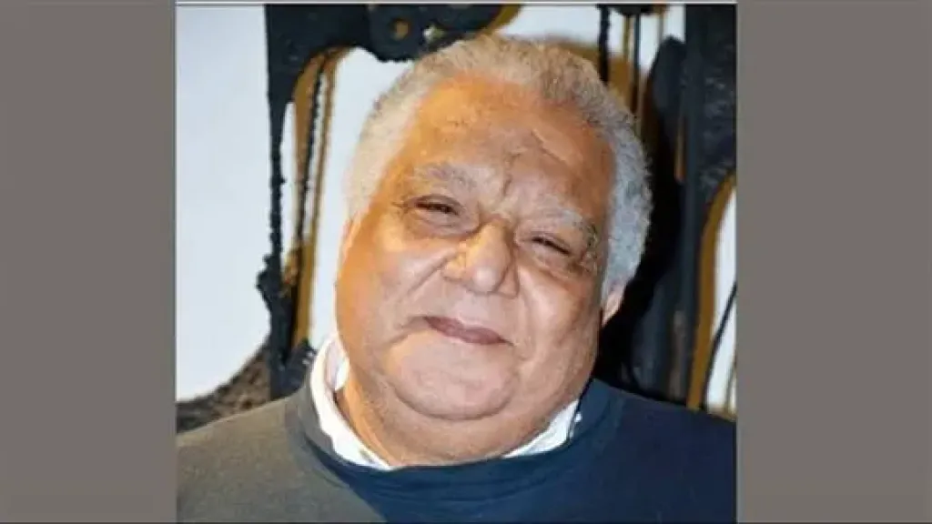 وفاة الأديب مصطفى نصر بعد صراع مع المرض