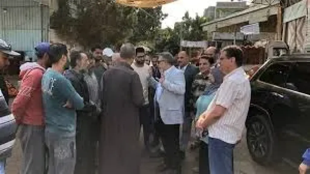 الدقهلية، أهالي ”البجلات” يشتكون من تجمعات القمامة، والمحافظ يتفقد القرية ويأمر بتحسين الخدمات